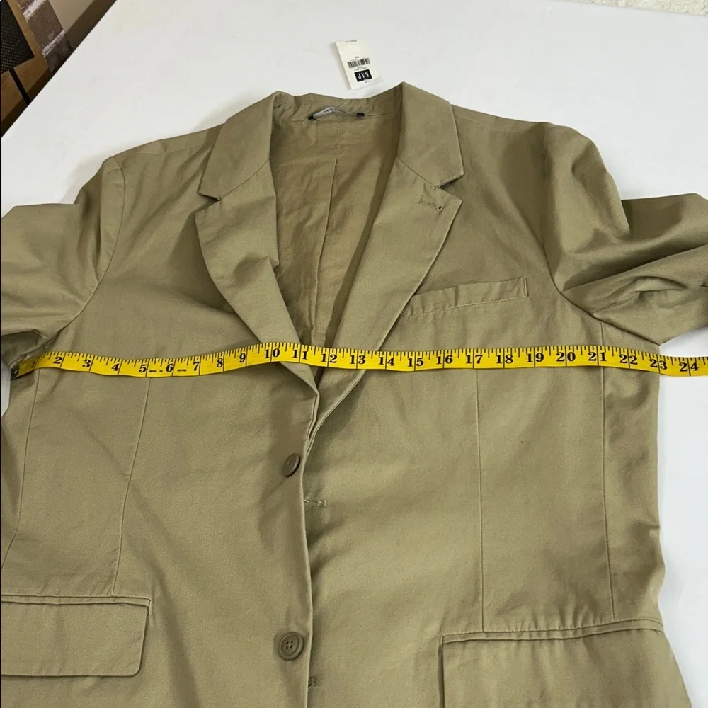 GAP Classic Beige Blazer